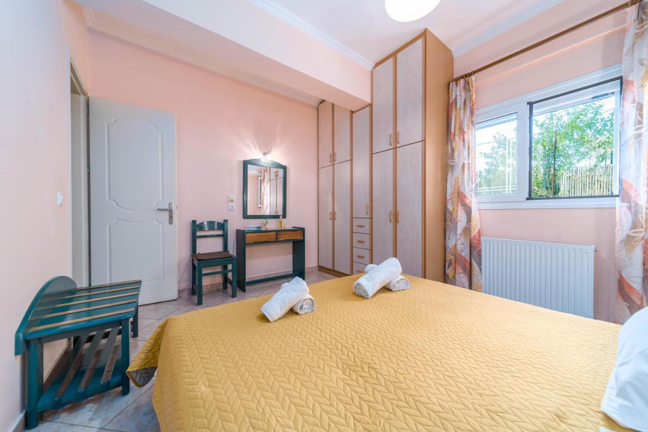 Lucky House Apartment Skala  Екстериор снимка